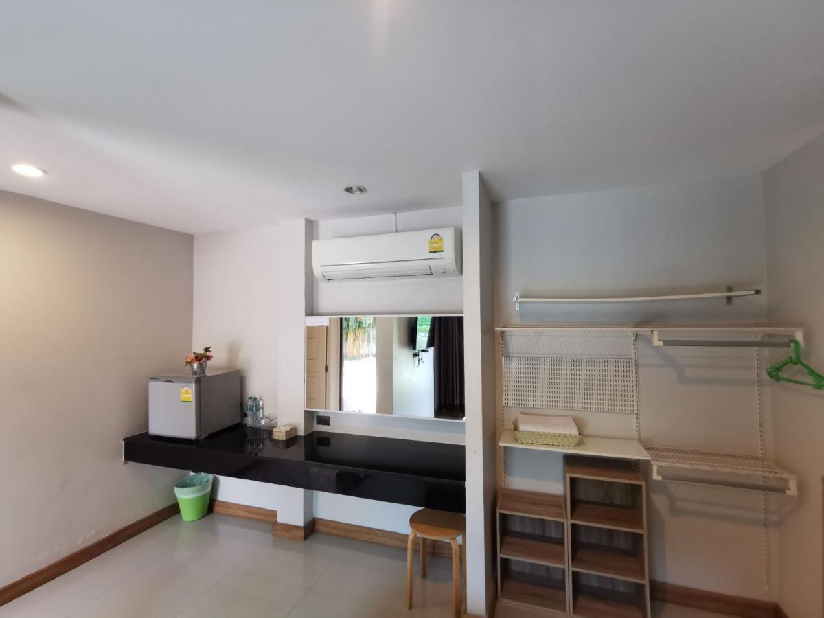 Smile Resort Sriracha Сі-Рача Екстер'єр фото
